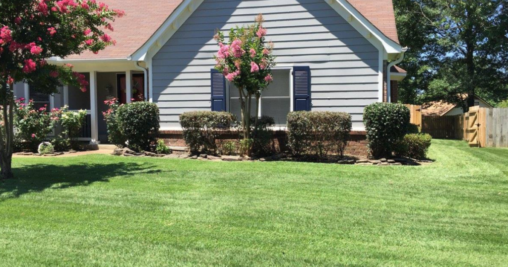 Lawn Maintenance Service | Roper Lawn Care